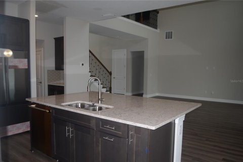 Casa en alquiler en Wesley Chapel, Florida, 6 dormitorios, 472.97 m2 № 1913563 - foto 13