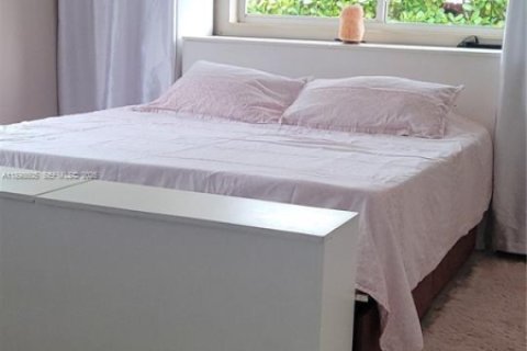 Casa en alquiler en South Miami, Florida, 4 dormitorios, 138.24 m2 № 2015004 - foto 22