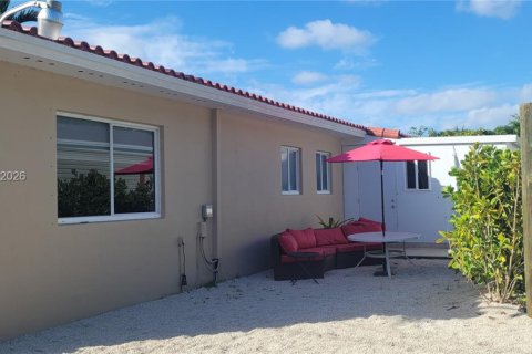 Casa en alquiler en South Miami, Florida, 4 dormitorios, 138.24 m2 № 2015004 - foto 29