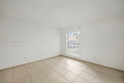 Copropriété à vendre à Miami, Floride: 1 chambre, 57.13 m2 № 1953651 - photo 15