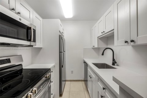 Copropriété à vendre à Miami, Floride: 1 chambre, 57.13 m2 № 1953651 - photo 3