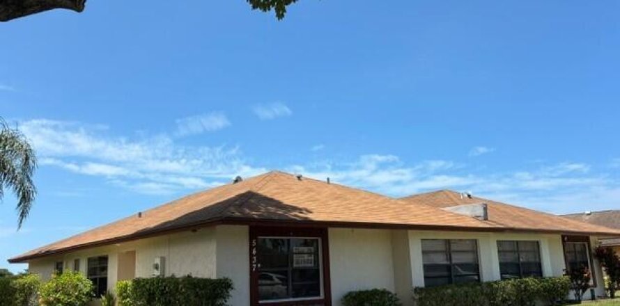 Adosado en West Palm Beach, Florida 3 dormitorios, 135.27 m2 № 2280733