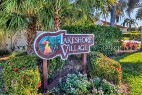 House in Sarasota, Florida 2 bedrooms, 159.79 sq.m. № 2230654 - photo 24