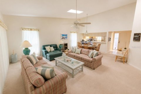 House in Sarasota, Florida 2 bedrooms, 159.79 sq.m. № 2230654 - photo 6