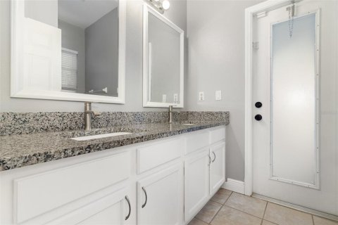 House in Oviedo, Florida 4 bedrooms, 187.11 sq.m. № 1844424 - photo 23