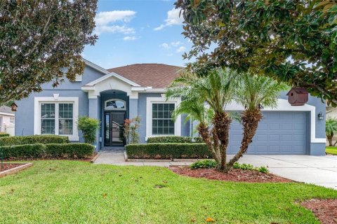House in Oviedo, Florida 4 bedrooms, 187.11 sq.m. № 1844424 - photo 2
