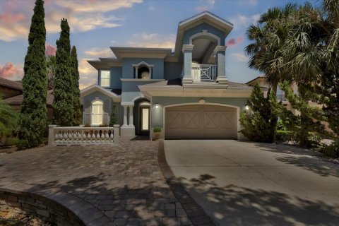 House in Palm Coast, Florida 3 bedrooms, 281.68 sq.m. № 1666065 - photo 6