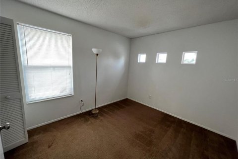 House in Davenport, Florida 4 bedrooms, 210.8 sq.m. № 2225797 - photo 20