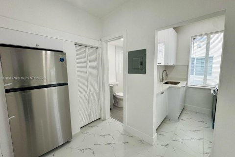 Appartement à louer à Miami, Floride: 1 chambre, 51.1 m2 № 1715389 - photo 3