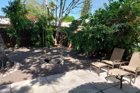 House in Sarasota, Florida 3 bedrooms, 102.84 sq.m. № 1537313 - photo 29