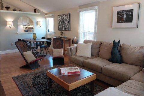 House in Sarasota, Florida 3 bedrooms, 102.84 sq.m. № 1537313 - photo 9