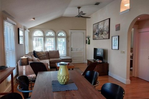 House in Sarasota, Florida 3 bedrooms, 102.84 sq.m. № 1537313 - photo 10