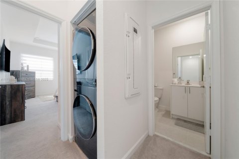 Adosado en venta en Homestead, Florida, 3 dormitorios, 143.81 m2 № 1696016 - foto 20