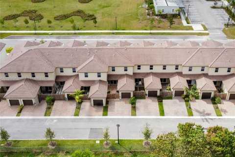 Adosado en venta en Homestead, Florida, 3 dormitorios, 143.81 m2 № 1696016 - foto 27