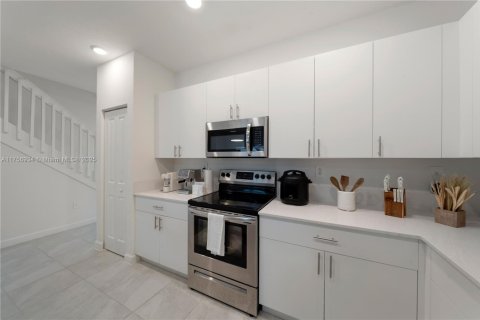 Adosado en venta en Homestead, Florida, 3 dormitorios, 143.81 m2 № 1696016 - foto 9