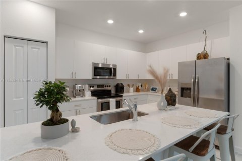 Adosado en venta en Homestead, Florida, 3 dormitorios, 143.81 m2 № 1696016 - foto 8