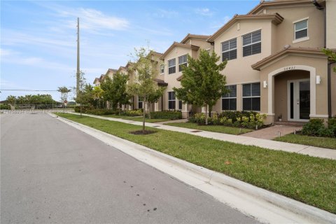 Adosado en venta en Homestead, Florida, 3 dormitorios, 143.81 m2 № 1696016 - foto 29