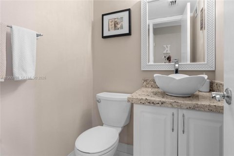 Copropriété à louer à Hollywood, Floride: 1 chambre, 77.29 m2 № 2028314 - photo 9