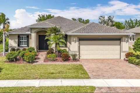 House in Venice, Florida 3 bedrooms, 209.31 sq.m. № 2216921