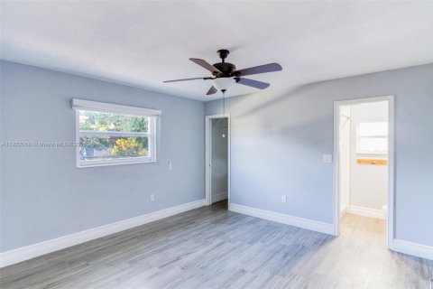 House in Sunrise, Florida 3 bedrooms, 125.88 sq.m. № 1976347 - photo 30