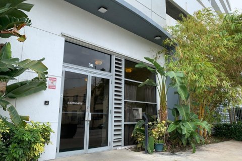 Copropriété à louer à Miami, Floride: 2 chambres, 91.23 m2 № 2009999 - photo 27