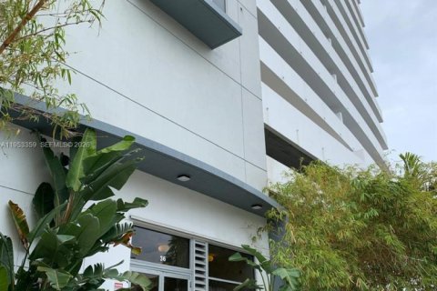 Copropriété à louer à Miami, Floride: 2 chambres, 91.23 m2 № 2009999 - photo 28