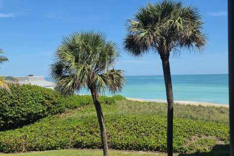 Condo in Stuart, Florida, 2 bedrooms № 2389907 - photo 7