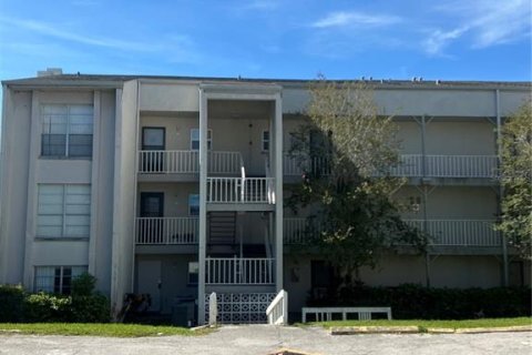 Condo à Clearwater, Floride, 1 chambre  № 2342615