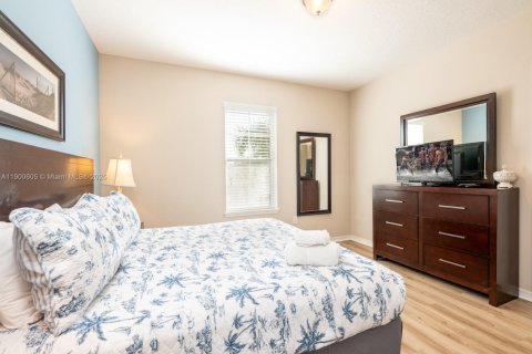 Adosado en venta en Davenport, Florida, 4 dormitorios № 2186253 - foto 15