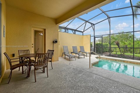 Adosado en venta en Davenport, Florida, 4 dormitorios № 2186253 - foto 9