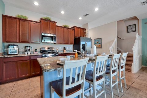 Adosado en venta en Davenport, Florida, 4 dormitorios № 2186253 - foto 5