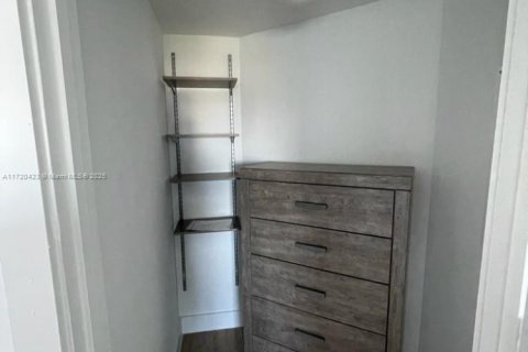 Купить кондоминиум в Майами, Флорида 2 спальни, 111.3м2, № 2018490 - фото 15