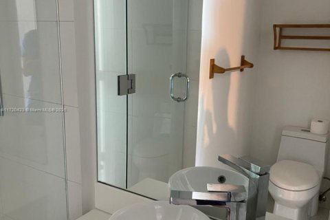 Купить кондоминиум в Майами, Флорида 2 спальни, 111.3м2, № 2018490 - фото 14