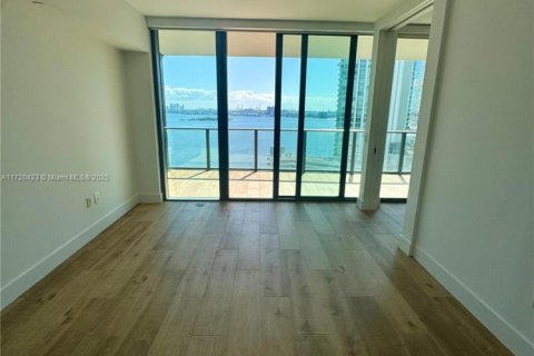 Купить кондоминиум в Майами, Флорида 2 спальни, 111.3м2, № 2018490 - фото 8