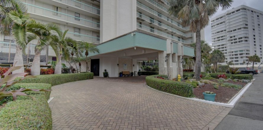 Condominio en Jensen Beach, Florida, 1 dormitorio № 1029793