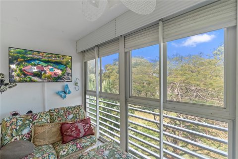 Condo in Coconut Creek, Florida, 2 bedrooms  № 1868192 - photo 30