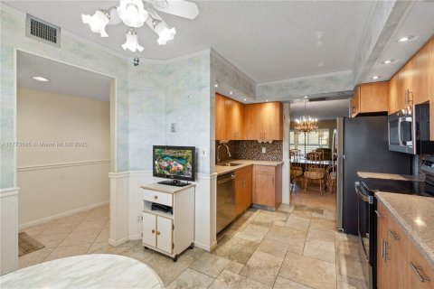 Condo in Coconut Creek, Florida, 2 bedrooms  № 1868192 - photo 8