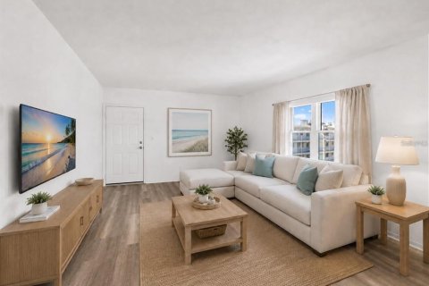 Condo in Saint Pete Beach, Florida, 2 bedrooms  № 2431670 - photo 9