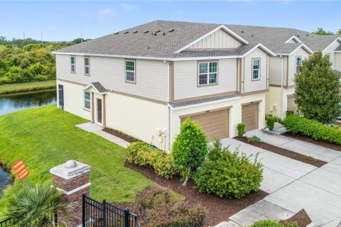 Townhouse in Tampa, Florida 3 bedrooms, 174.66 sq.m. № 2379713 - photo 2