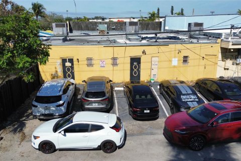 Propiedad comercial en venta en Fort Lauderdale, Florida № 2193006 - foto 6
