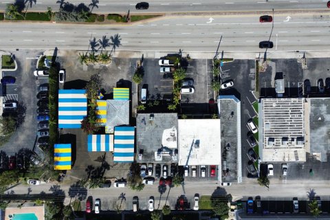 Propiedad comercial en venta en Fort Lauderdale, Florida № 2193006 - foto 2