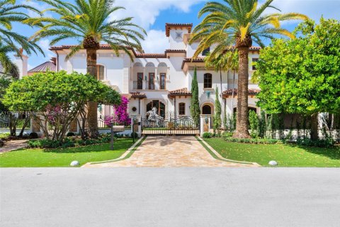 House in Fort Lauderdale, Florida 8 bedrooms, 1139.17 sq.m. № 1713215 - photo 2