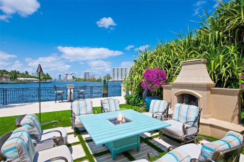 House in Fort Lauderdale, Florida 8 bedrooms, 1139.17 sq.m. № 1713215 - photo 22