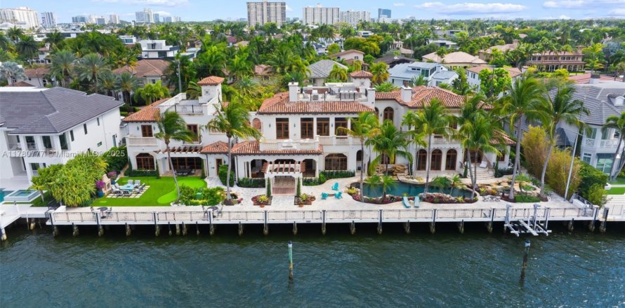 House in Fort Lauderdale, Florida 8 bedrooms, 1139.17 sq.m. № 1713215