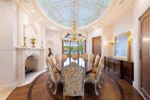 House in Fort Lauderdale, Florida 8 bedrooms, 1139.17 sq.m. № 1713215 - photo 7
