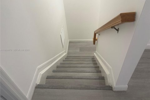 Adosado en alquiler en West Palm Beach, Florida, 4 dormitorios, 166.3 m2 № 2078409 - foto 20