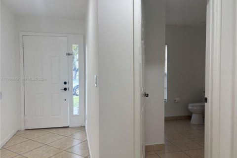 Adosado en alquiler en West Palm Beach, Florida, 4 dormitorios, 166.3 m2 № 2078409 - foto 19