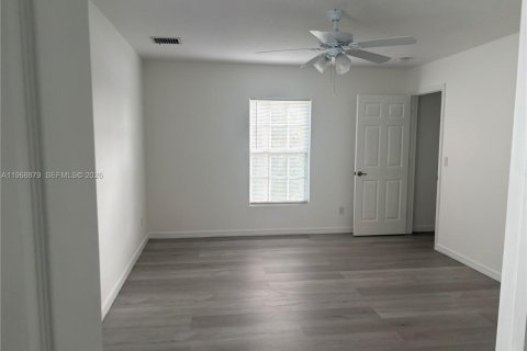 Adosado en alquiler en West Palm Beach, Florida, 4 dormitorios, 166.3 m2 № 2078409 - foto 26