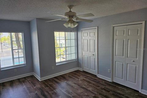 Adosado en venta en Brandon, Florida, 2 dormitorios, 148.18 m2 № 2096101 - foto 19