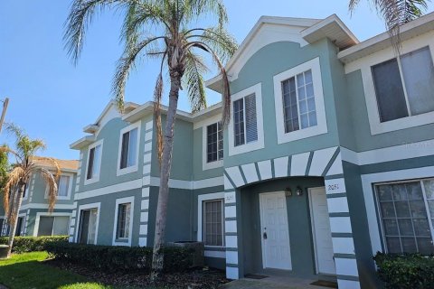 Adosado en Brandon, Florida 2 dormitorios, 148.18 m2 № 2096101
